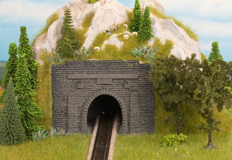 2 St. Vorsatzportale, 1gl, 14x10,5cm, 