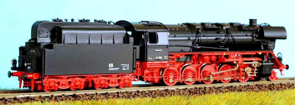 Gőzmozdony BR44 982, DR, Ep.III, Kohlestaubtender