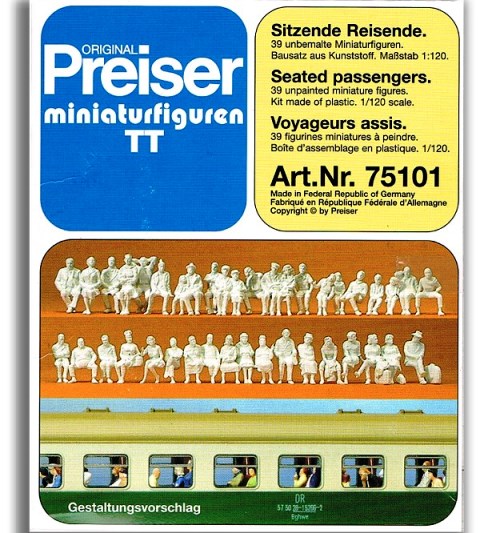 Festetlen ülő figurák 39db.