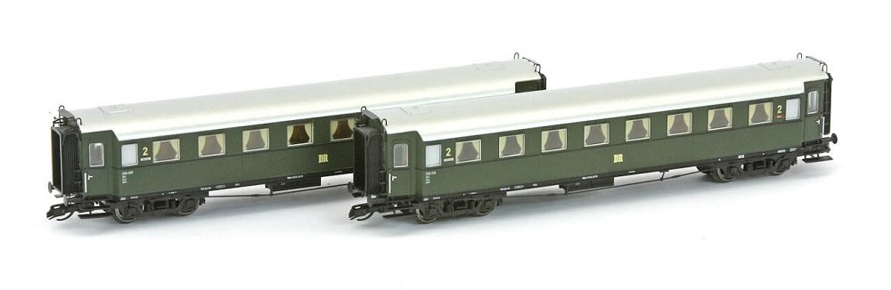 2er Set Personenwagen C4üSa07, DR, Ep.III